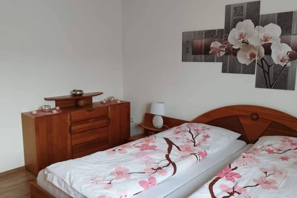 Ganze Wohnung, Ehemaliger Bauernhof in ruhiger Lage mit angrenzenden Rundwanderweg. in Beerfelden, Odenwaldkreis