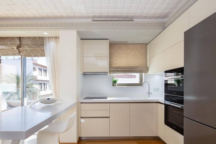 Gîte pour 4 personnes, avec terrasse et piscine ainsi que sauna et vue dans Sitía - 4