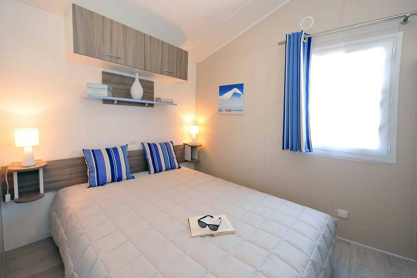 Camping 5 étoiles - Parc aquatique - eeiadf in Brem-sur-Mer, Vallée de la Loire