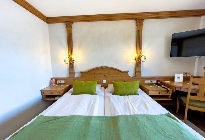 Hôtel pour 2 personnes, avec jardin ainsi que vue sur le lac et sauna, adapté aux familles à Hopfen am See - 4