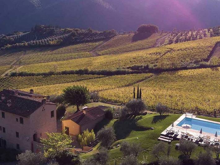 Glamping per 5 persone, con balcone/terrazza e terrazza nonché piscina in Chianti