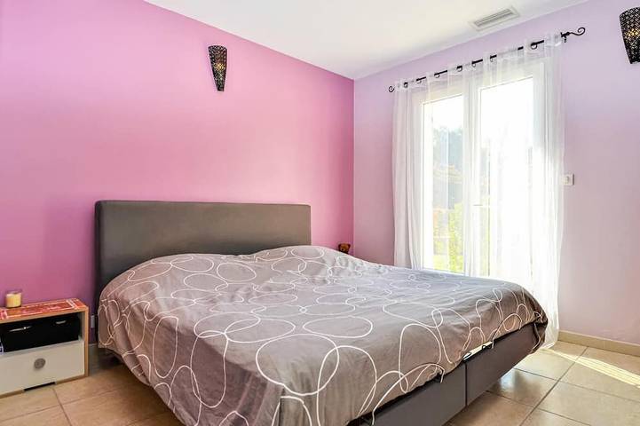 Location de vacances pour 10 personnes, avec terrasse à Mornas - 3