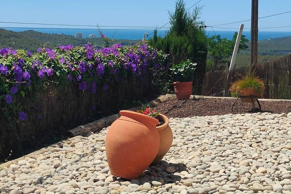 Ganze Wohnung, Private apartment Sitges. Garraf Natural Park in Sant Pere de Ribes, Garraf