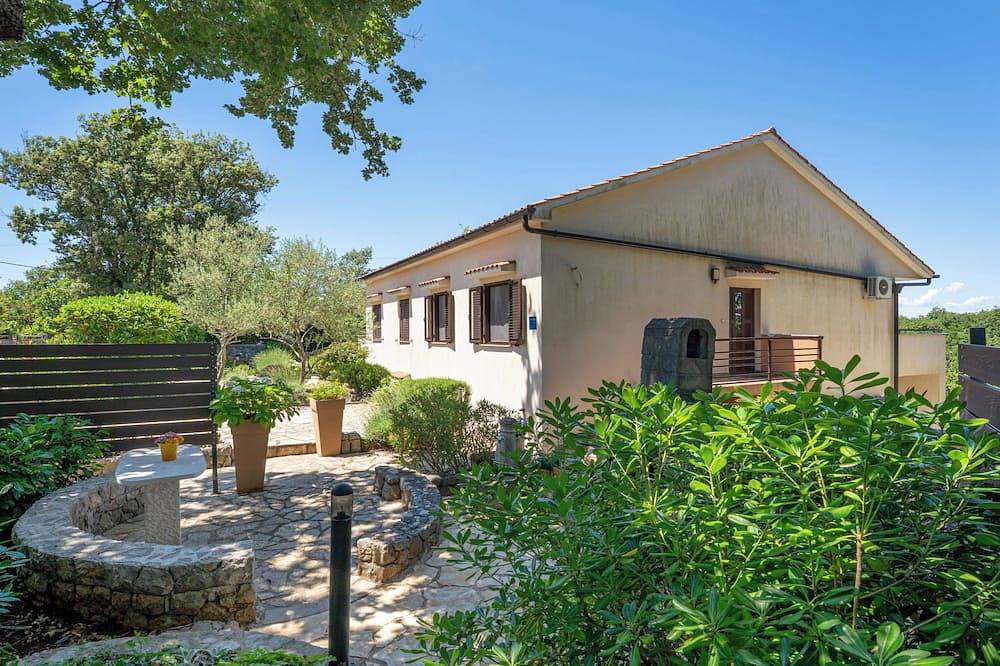 Appartamento vacanze a Brzac a partire da 64€ a notte