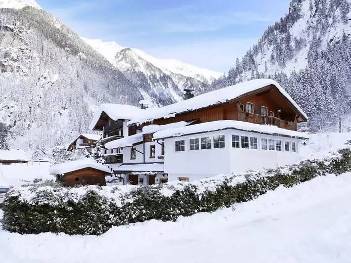 Ferienwohnung für 4 Personen, mit Garten in Ginzling