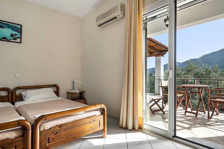 Entire studio, Studio Apartment Daratos studio 2 with Sea View, Shared Garden & Wi-Fi in Sami, Kefalonia