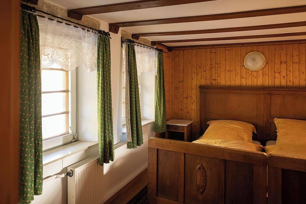 Haus Hufeisen – Historisches Ferienhaus mit Herz im Eifeldorf Weibern in Weibern, Osteifel