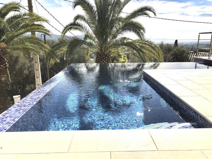 Villa moderne à Roses avec piscine, climatisation et parking privé in El Mas Fumats, Roses
