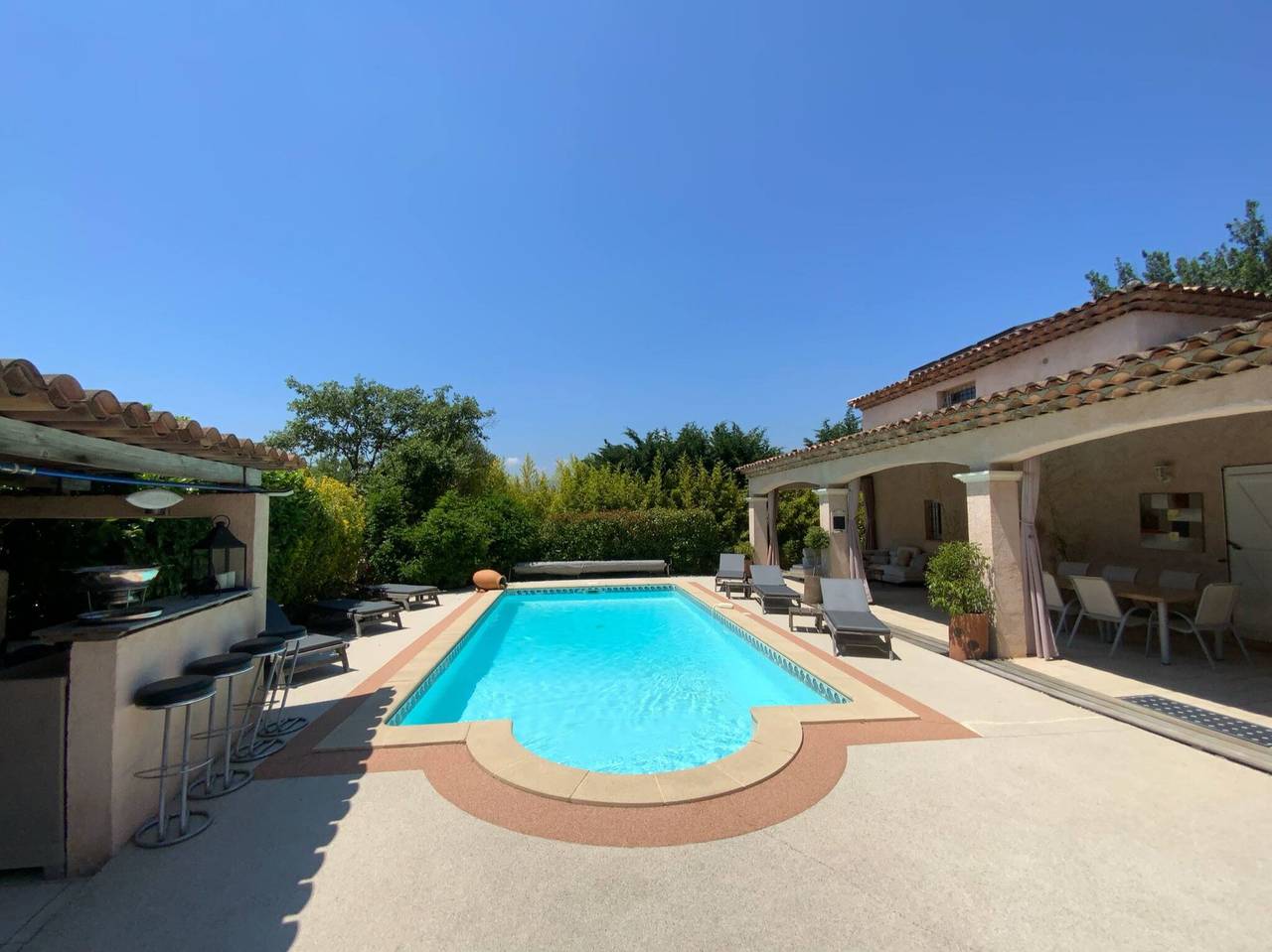 Appartement entier, Villa 140m²& Loft50m² climatisés, piscine, Fitness proche Cannes, Fréjus, Grasse in Montauroux, Côte méditerranéenne (France)