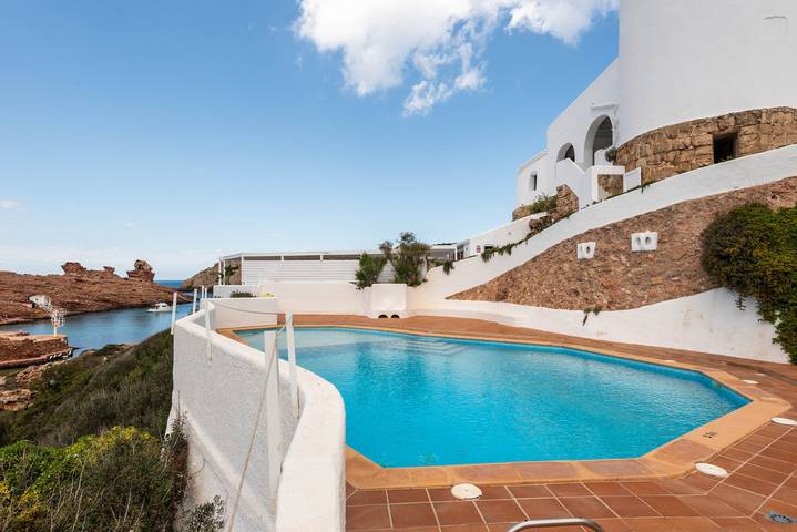 Ferienwohnung für 4 Personen, mit Pool und Terrasse sowie Meerblick auf Menorca - 2