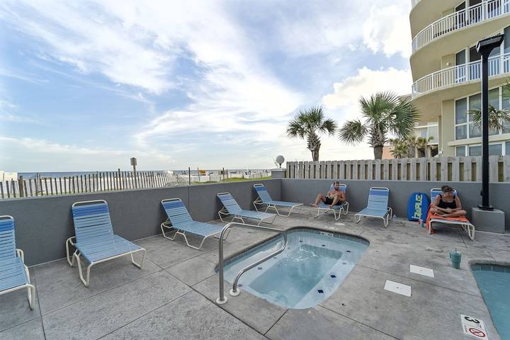 Vacation apartment for 6 people, with pool and sauna as well as hot tub and balcony - 1