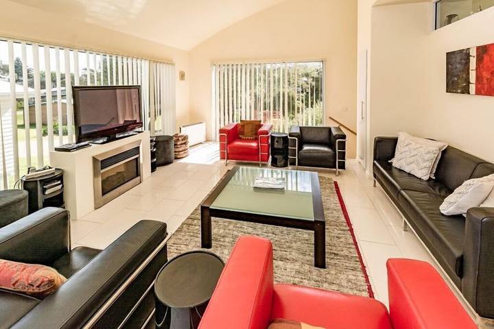 Holiday home for 8 people, with garden, with pets in Gippsland