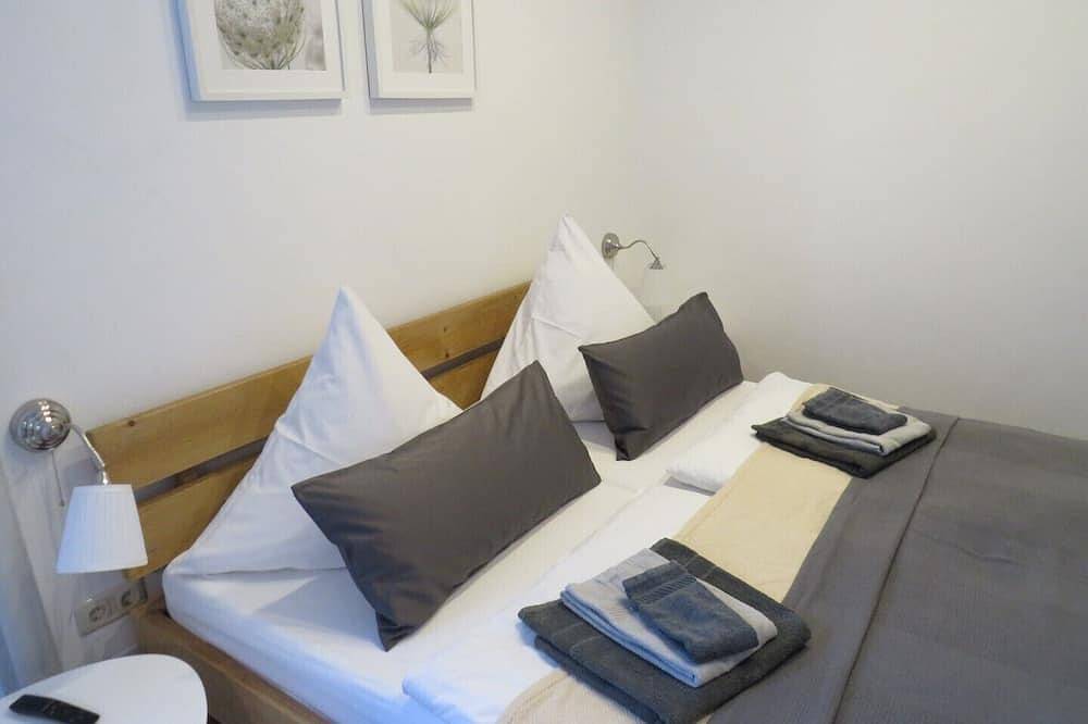 Ganze Wohnung, Ferienwohnung Cramerzwei Zimmer für 4 Personen in Gerolzhofen, Fränkisches Weinland