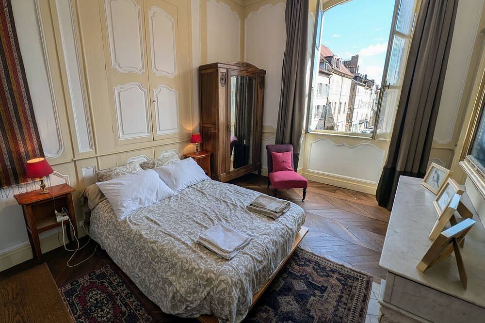 Appartement charmant au cœur de Vesoul avec parking privé in Vesoul, Haute-Saône