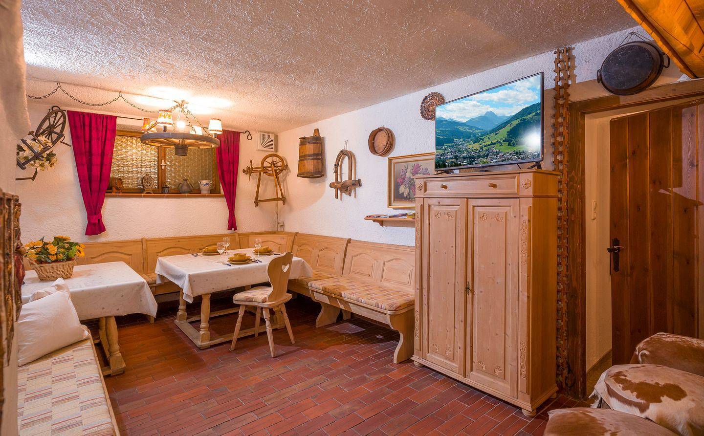 Ganze Wohnung, Appartement mit 3 Schlafzimmer im Tiefparterre (Keller) in Kirchberg in Tirol, Kitzbüheler Alpen