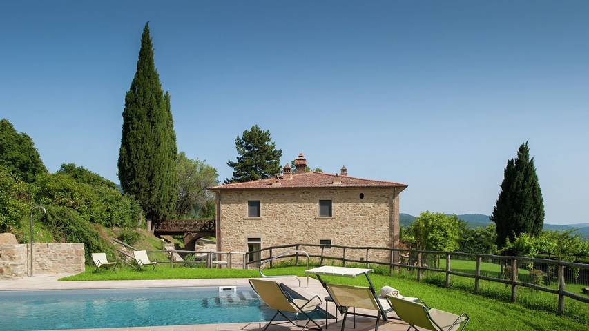Villa voor 12 personen, with zwembad and tuin as well as terras in Arezzo