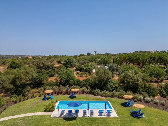 Gîte pour 2 personnes, avec terrasse ainsi que jardin et vue à Moncarapacho - 2