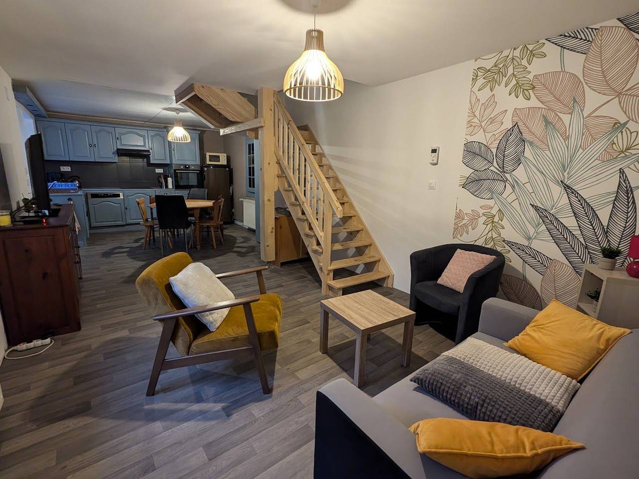 Cabaña cómoda en el bosque de Vôge con Wifi y aparcamiento in Trémonzey, Región de Épinal