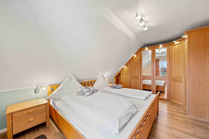 Ferienhaus für 4 Personen, mit Terrasse und Garten in Greetsiel - 2