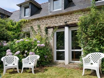 Gîte pour 6 personnes, avec jardin et terrasse à Pont-l'Abbé