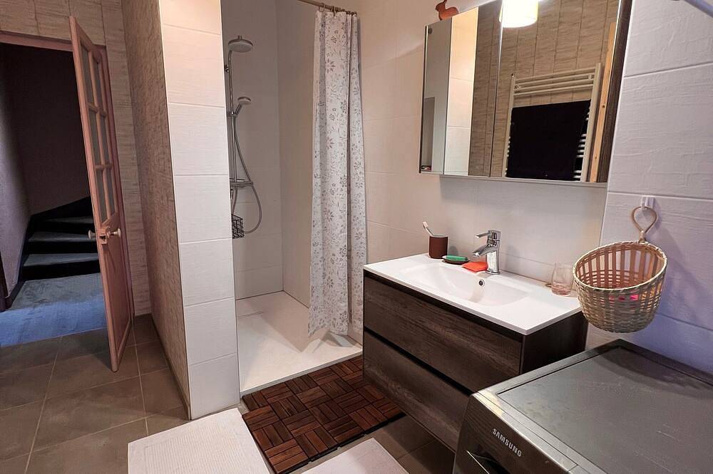 Entire apartment, Le Centenaire in Langres, Haute-Marne