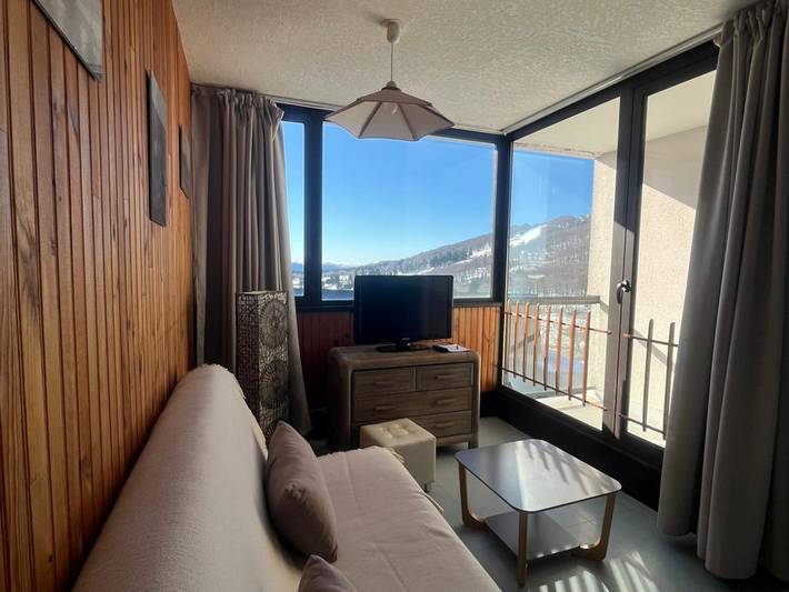 Gîte pour 6 personnes, avec balcon dans Office De Tourisme Super Besse - 2