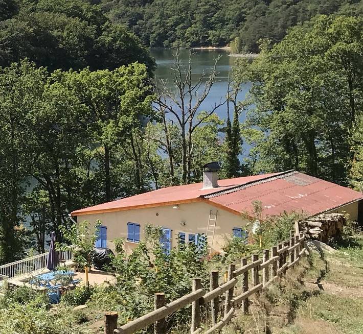 Gîte pour 6 personnes, avec terrasse et vue sur le lac - 1
