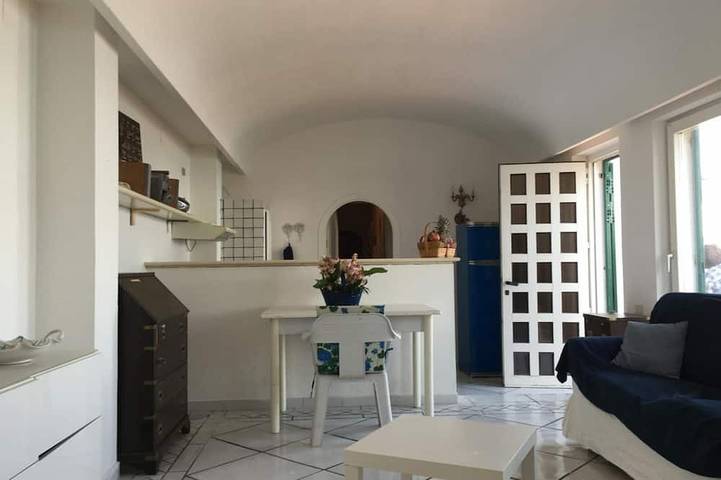 Appartement entier, Bel appartement avec jardin à Vietri in Spiaggia dello Scoglione, Vietri sul Mare