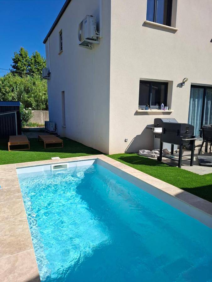 Location de vacances pour 7 personnes, avec jardin à Valergues - 4