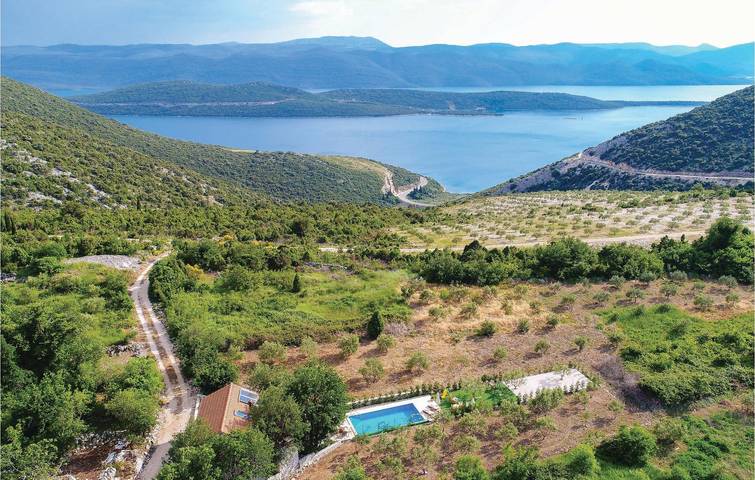Gemütliche 1-Zimmer-Wohnung mit Pool, Terrasse und Strandzugang – 1000 m in Dubrovnik-Neretva