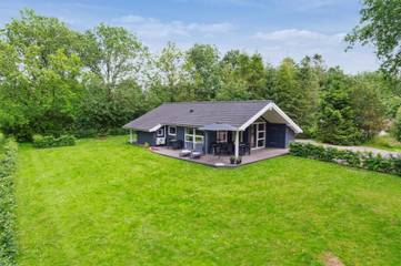 Ferienhaus für 6 Personen, mit Pool und Garten sowie Terrasse in Arrild