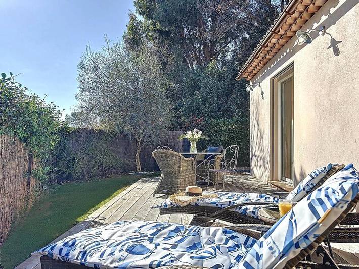 Location de vacances pour 3 personnes, avec jardin et vue, animaux acceptés à Valbonne - 4