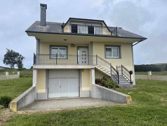 Location de vacances pour 7 personnes, avec balcon ainsi que vue et jardin à Malpica de Bergantiños - 2
