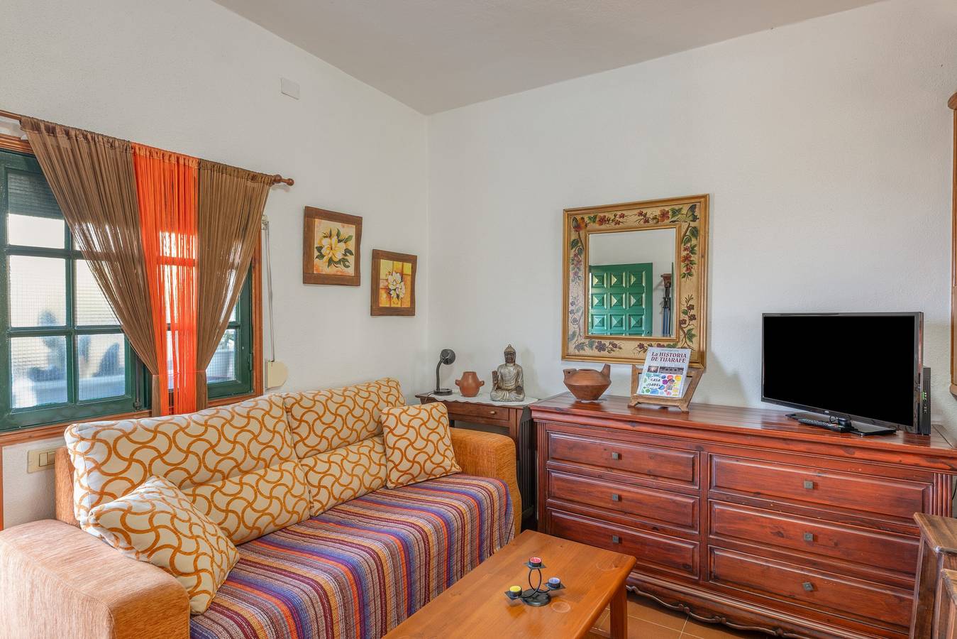 Entire apartment, Apartment 'Isabel' with Sea View, Shared Terrace, and Wi-Fi in Tijarafe, La Palma North