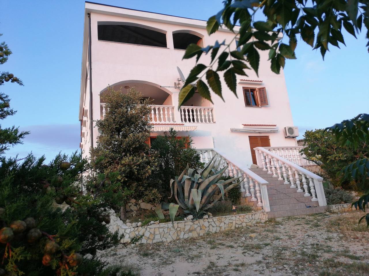 Entire apartment, One bedroom apartment with terrace and sea view Kustići, Pag A-6392-c in Kustići, Pag Island