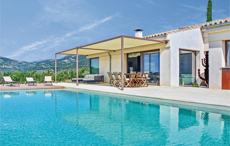 Ferienhaus für 8 Personen, mit Terrasse und Pool sowie Garten - 1
