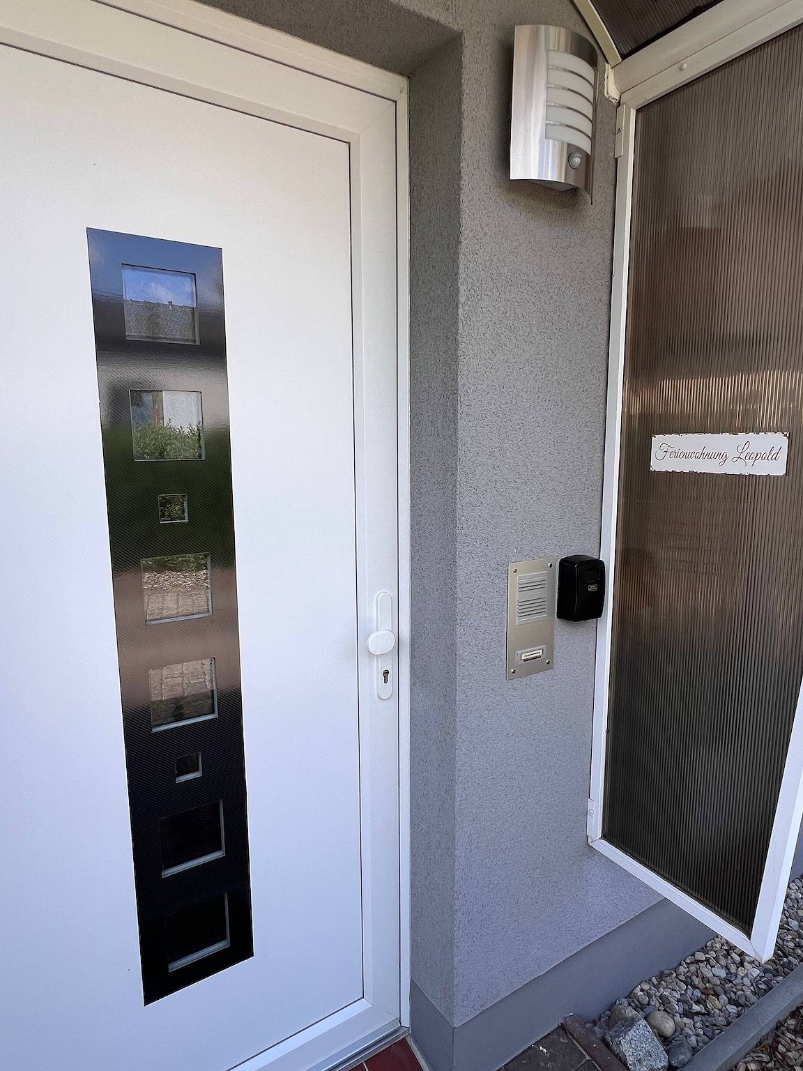 Ganze Wohnung, Apartment „Leopold“ mit privater Terrasse und Wlan in Tschernitz, Lausitz
