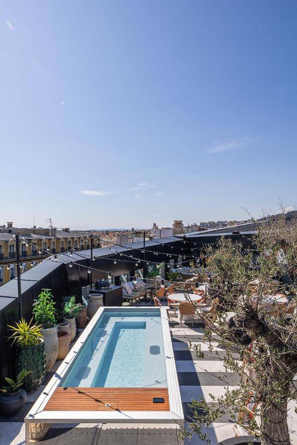 Hôtel pour 2 personnes, avec terrasse et piscine, animaux acceptés dans Gare de Nice ville