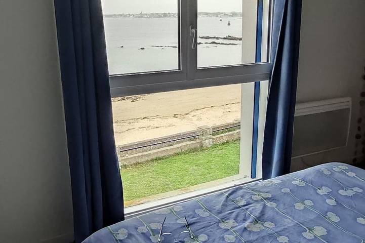 Location de vacances pour 6 personnes, avec balcon et jardin dans Plage de l'Anse du Goerem - 3