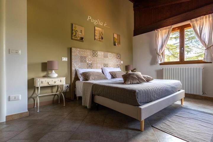 Location de vacances pour 3 personnes, avec vue ainsi que piscine et jardin, animaux acceptés à Andria - 4