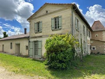 Gîte pour 8 personnes, avec jardin, animaux acceptés à Saint-Aulaye