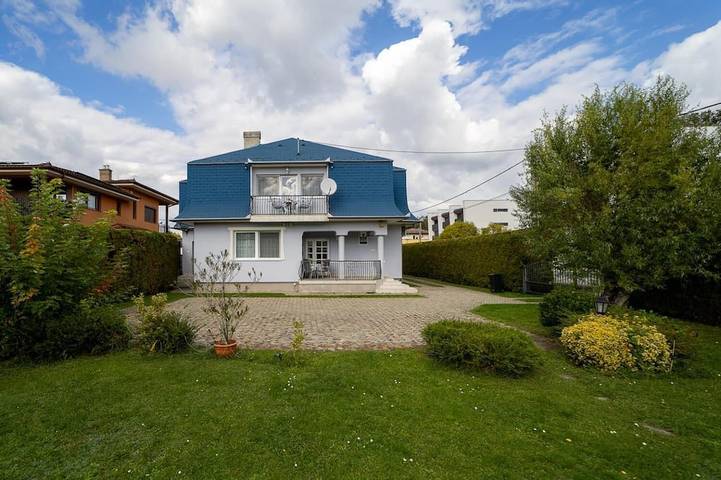 Ferienwohnung für 4 Personen, mit Pool und Whirlpool sowie Kinderpool und Garten in Zalakaros