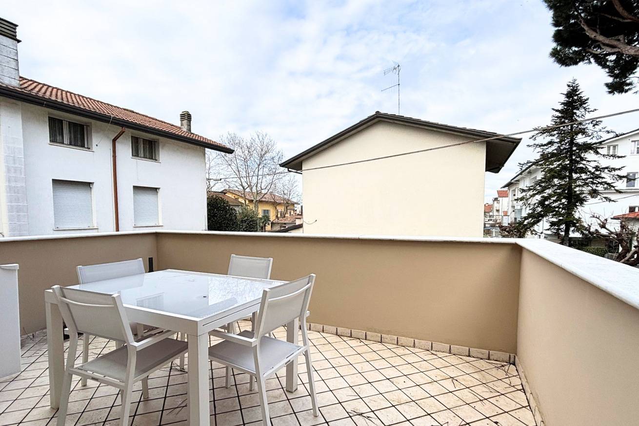 Ganze Wohnung, Ferienwohnung für 5 Personen mit Balkon/Terrasse in Gatteo A Mare, Forlì-Cesena Provinz