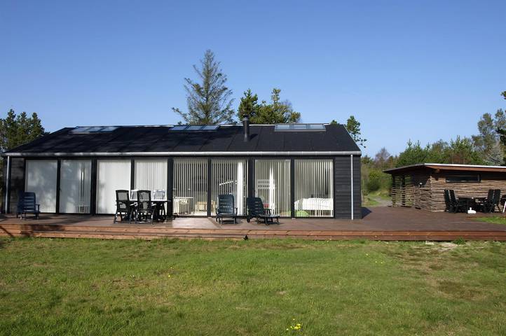 Ferienhaus für 8 Personen, mit Whirlpool und Terrasse sowie Sauna in Bratten