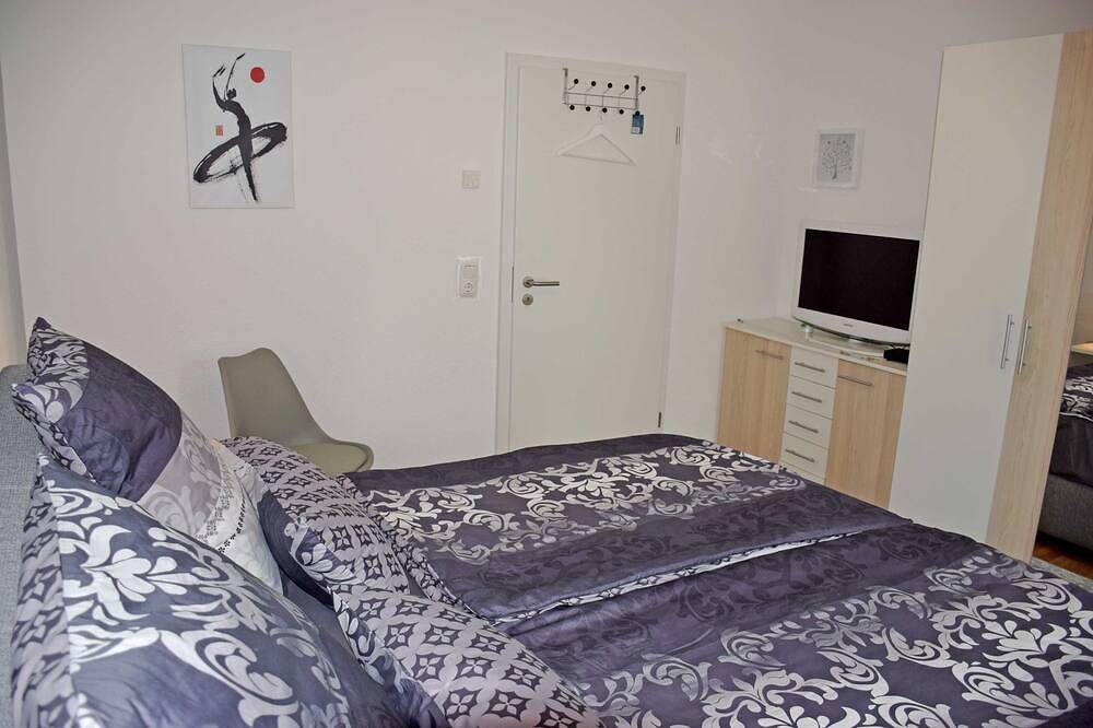 Ganze Wohnung, ***Ferienhaus Naturidyll mit großem Garten*** in Sundhagen, Stralsund Umland