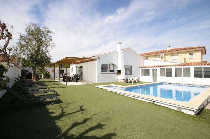 Chalet para 14 personas, con jardín y terraza - 1