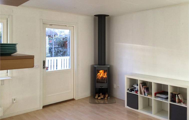 Ferienhaus für 4 Personen mit Terrasse in Havsskogen, Väddö