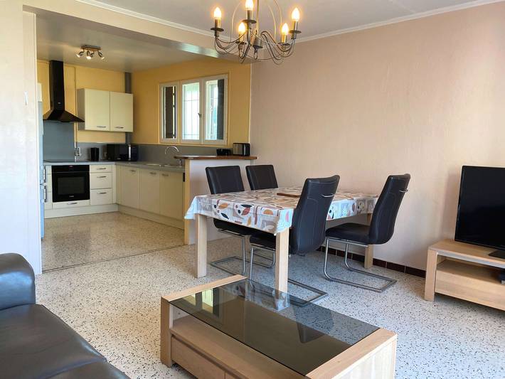 Apartamento entero, Apartamento T3 con Ascensor y Parking, Cerca del Balneario, Totalmente Equipado in Balaruc-les-Bains, Costa mediterránea (Francia)