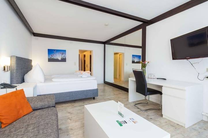 Ferienhaus für 2 Personen, mit Garten und Sauna sowie Pool in Seeboden