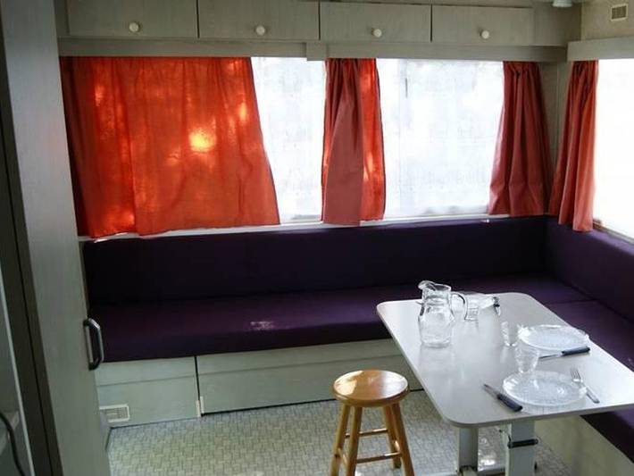 Camping Le Roc del Rey - Mobilheim 6 personen - Oma (Samstag bis Samstag von 06/07/24 bis 31/08/24) 4 Pers. 4/6 Pers. in Belloc, Ariège